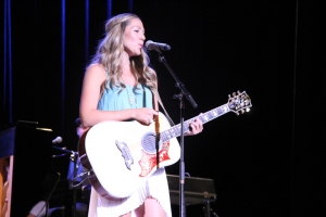 2013 Colbie Caillat Performance at the Global Roundtable
