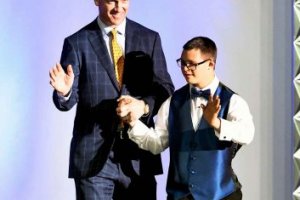 2016 Be Beautiful Be Yourself Fashion Show